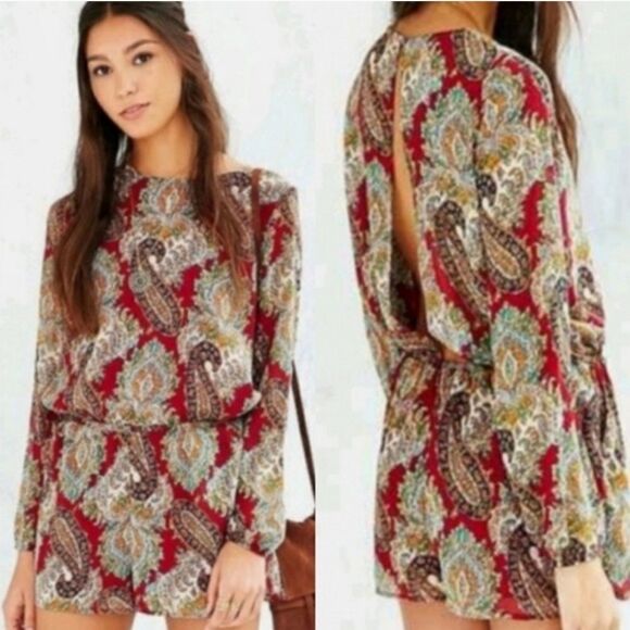 Lucca long sleeve open back paisley burgundy Boho Romper medium - Picture 1 of 11